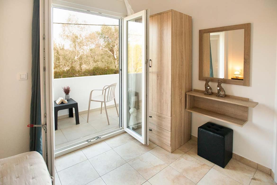 Afrathias Beachhouse - Cretan Hideaway Kalamaki  Ngoại thất bức ảnh